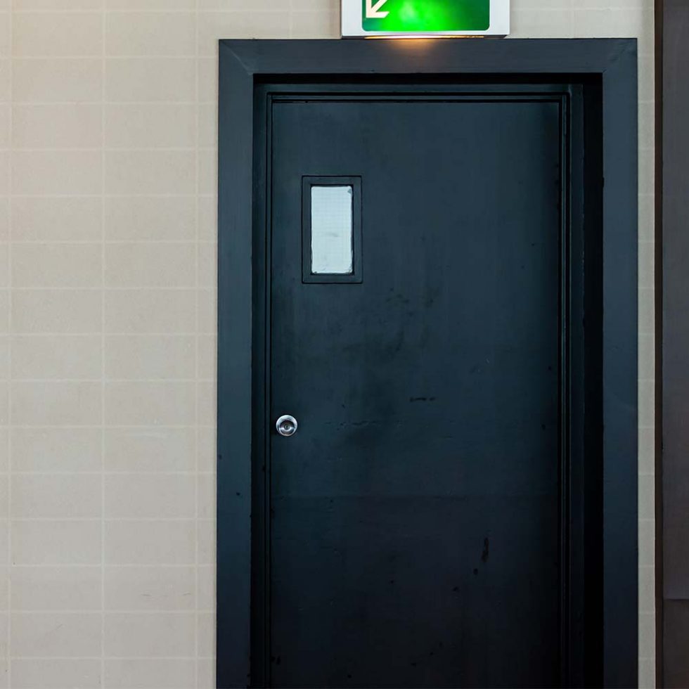 Puertas de emergencia; características, precio y normativas. | Control